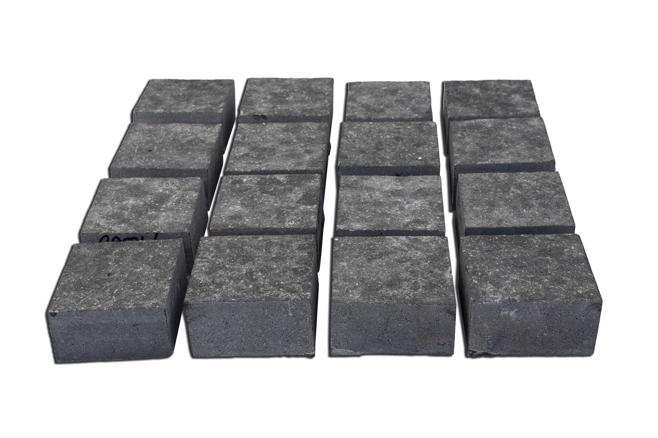 Basalt flamed cobbles m/cut